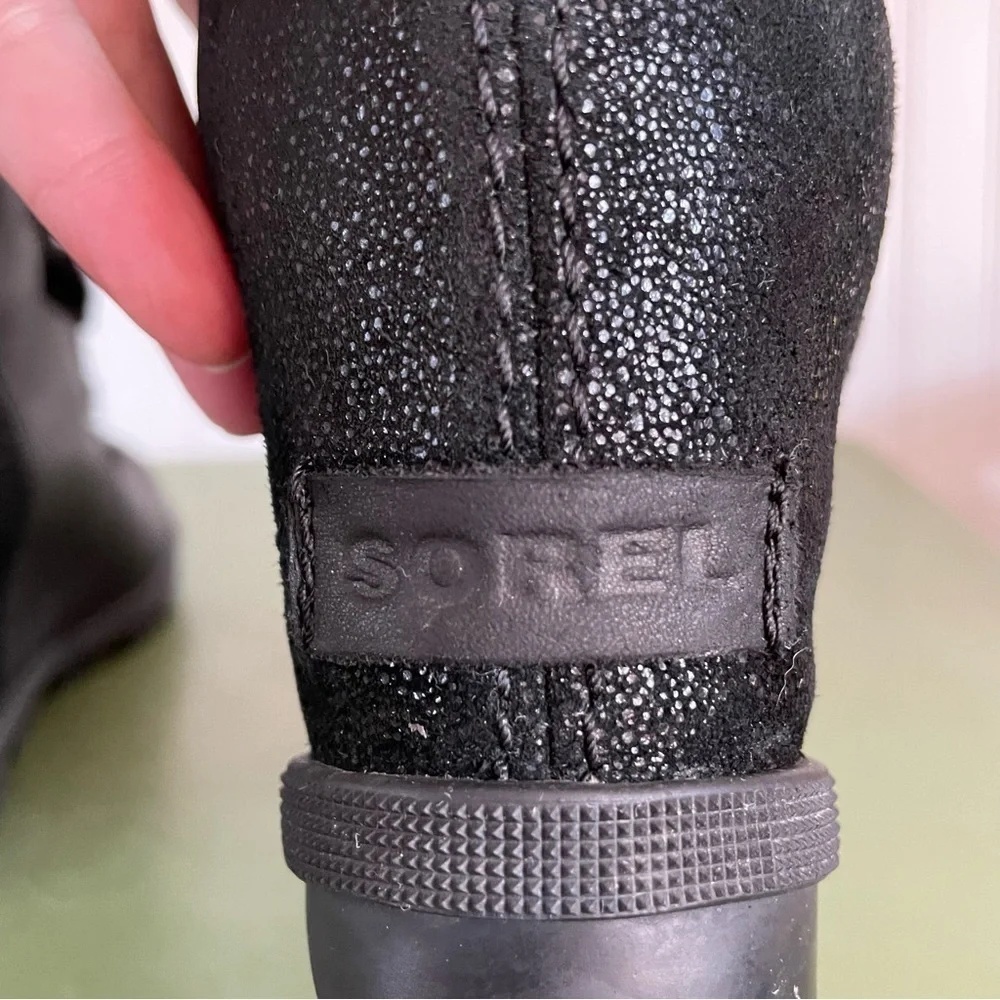 Sorel JOAN OF ARCTIC 11 Waterproof Fleece Lined Boots in Black Leather & Suede